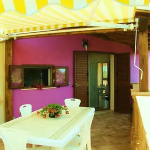  Ferienhaus Surriano